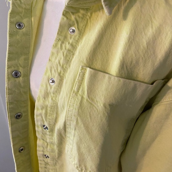 Mango MNG Denim Jean Jacket Womens 8 Yellow Green Button Long Sleeve Collared L - Picture 2 of 5